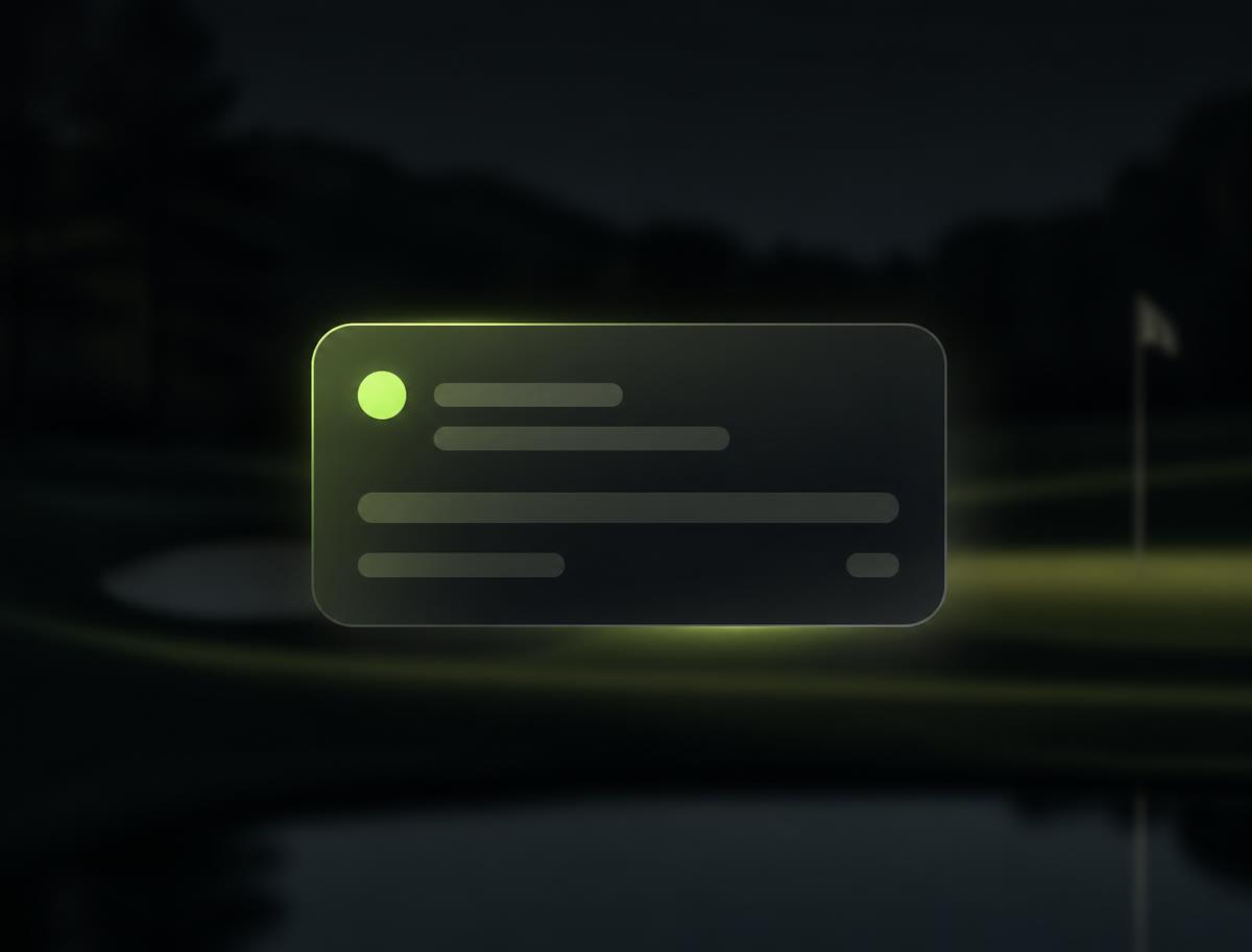 Diskret varsel som svever over en golfbane i skumringen